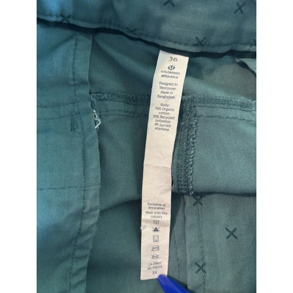 Lululemon The Works Chino Green Cross Print 9